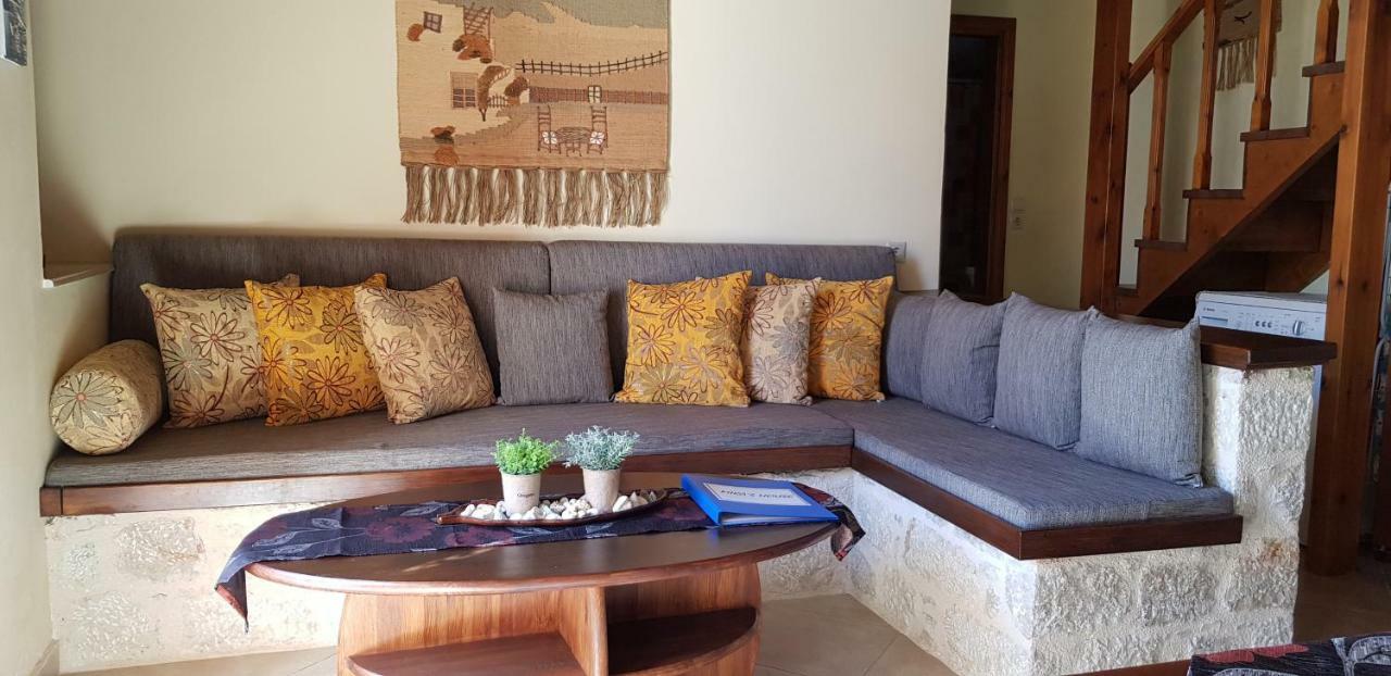 Mika'S House Villa Chalki Town ภายนอก รูปภาพ