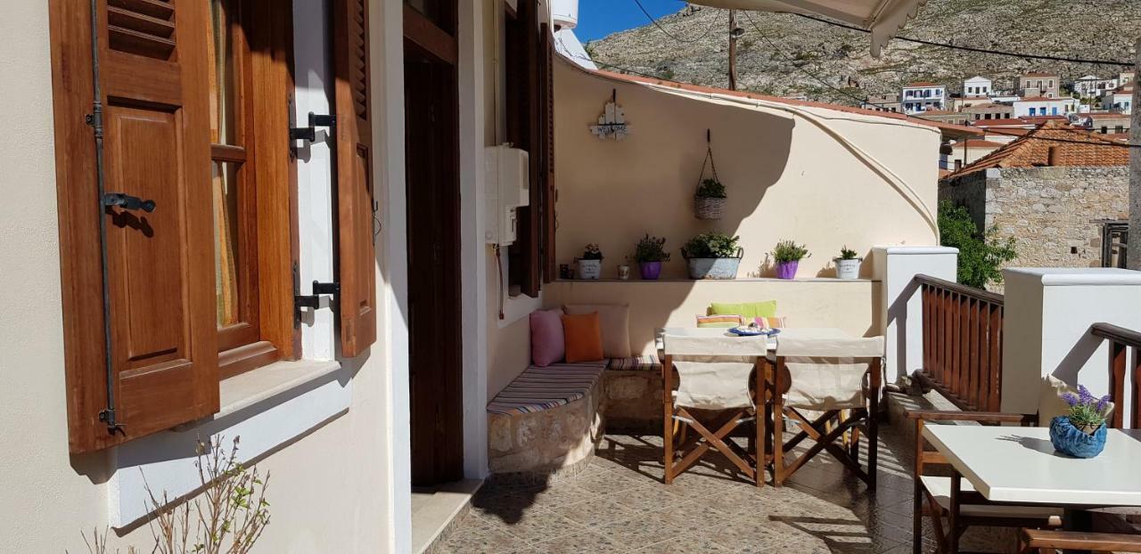 Mika'S House Villa Chalki Town ภายนอก รูปภาพ