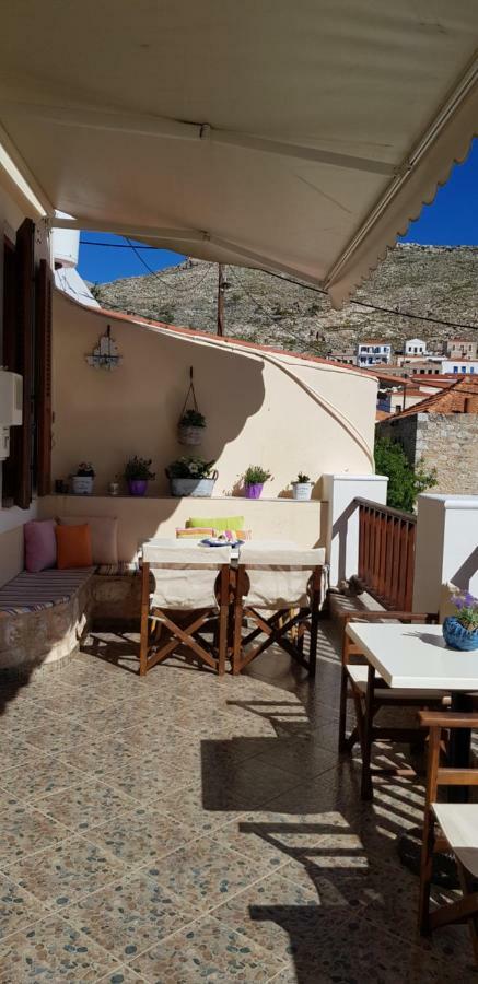 Mika'S House Villa Chalki Town ภายนอก รูปภาพ